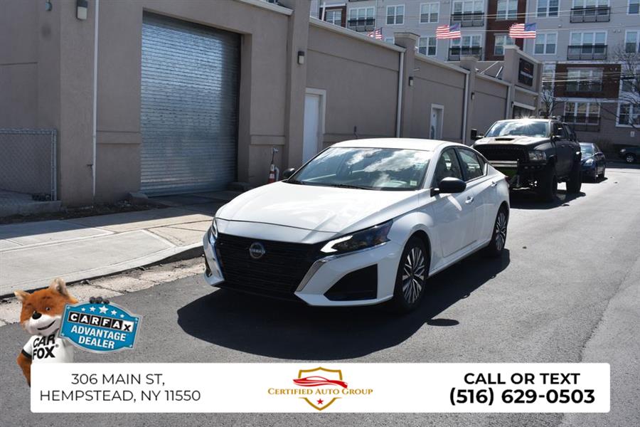 2024 Nissan Sentra SV CVT's photo