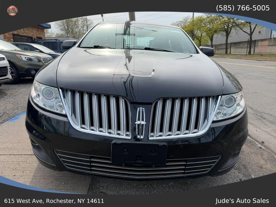 2010 Lincoln MKS AWD's photo