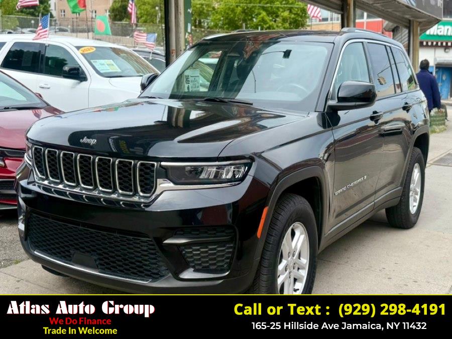2023 Jeep Grand Cherokee Laredo's photo
