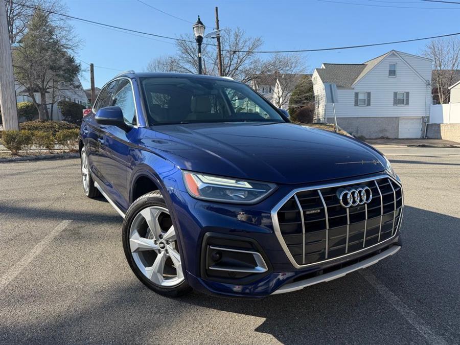 2021 Audi Q5 45 Premium Plus's photo