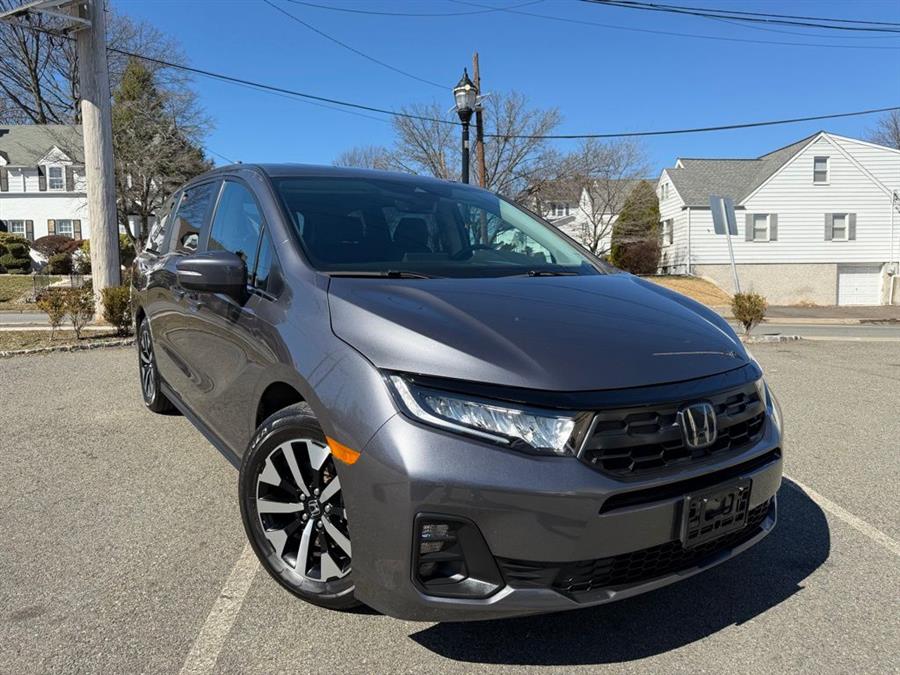 2025 Honda Odyssey EX-L's photo