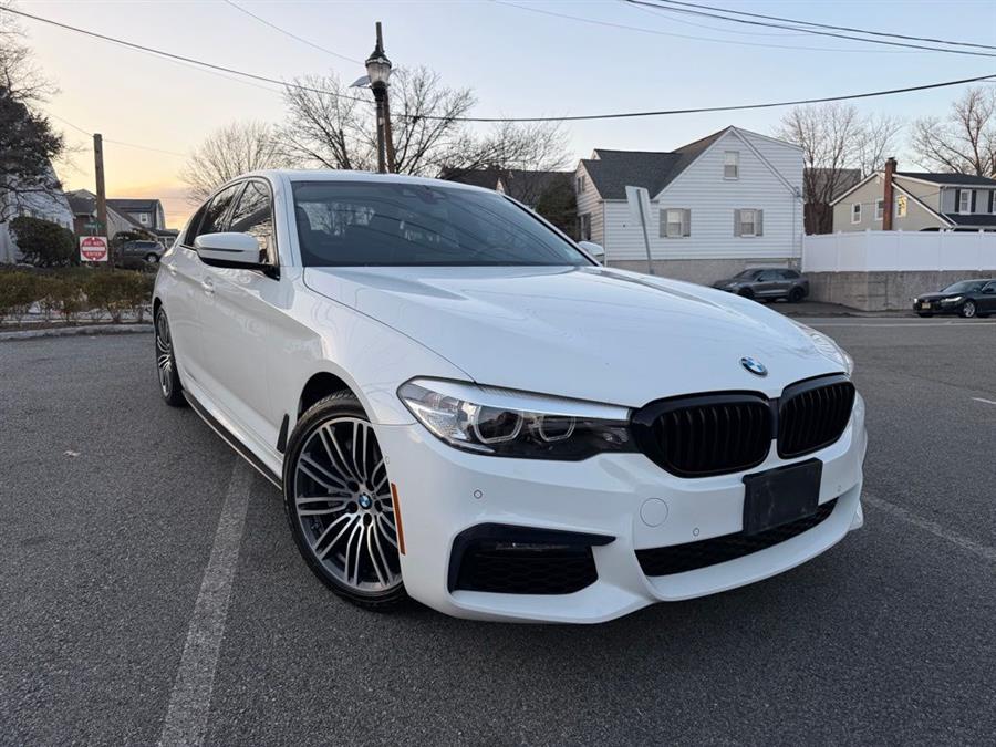 2020 BMW 5 Series 540i xDrive Sedan's photo