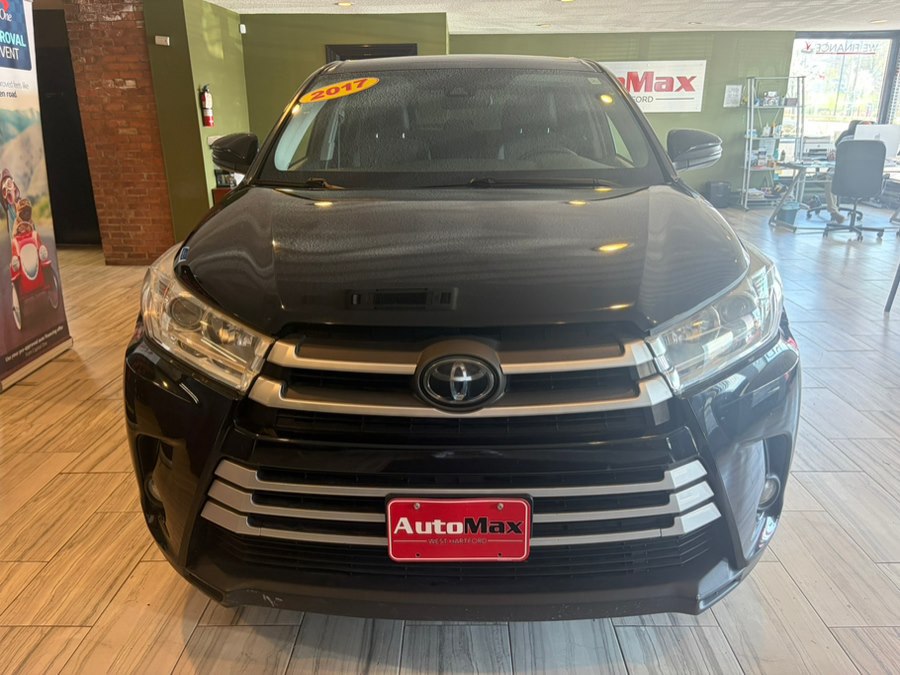 2017 Toyota Highlander LE Plus 4x4 V6's photo