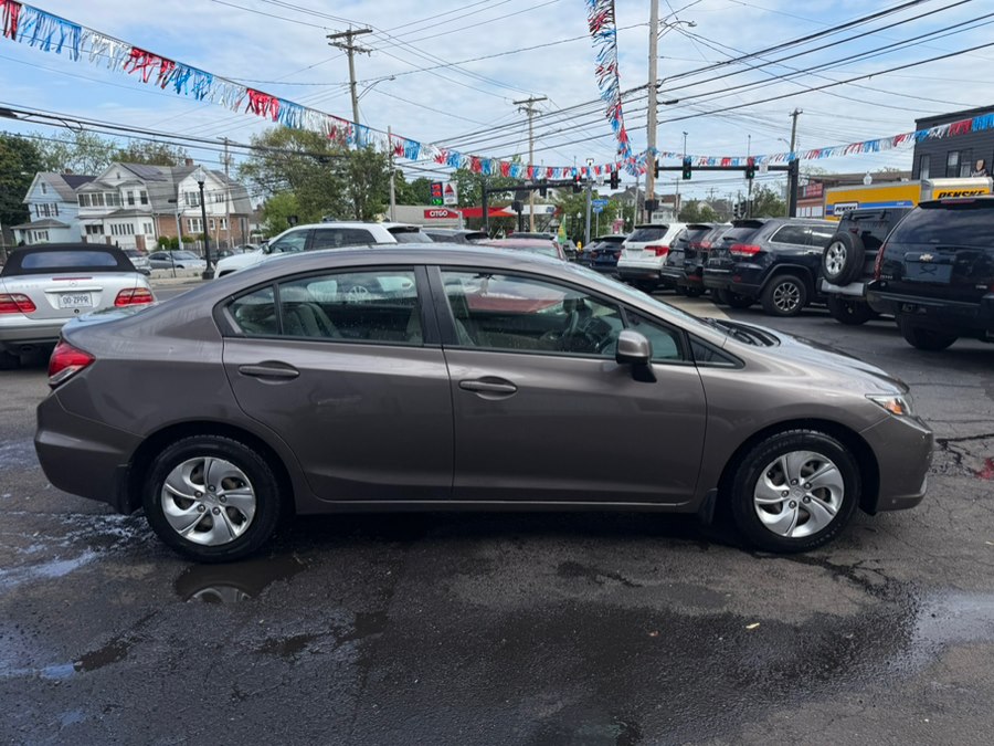 2013 Honda Civic LX Auto's photo