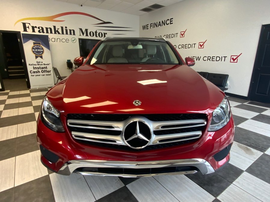 2018 Mercedes-Benz GLC GLC300's photo