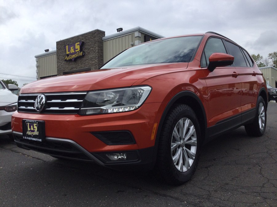 2018 Volkswagen Tiguan 2.0T S 4Motion's photo