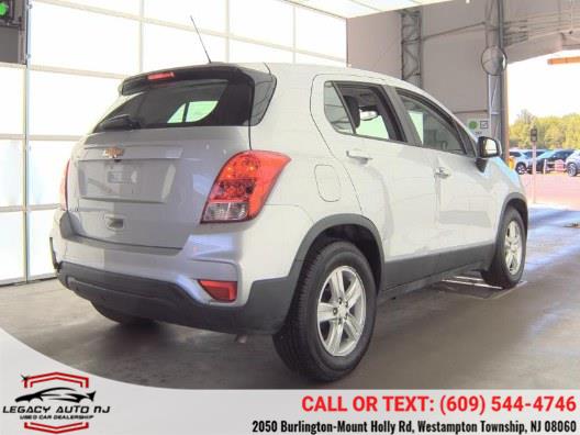 2020 Chevrolet Trax LS's photo