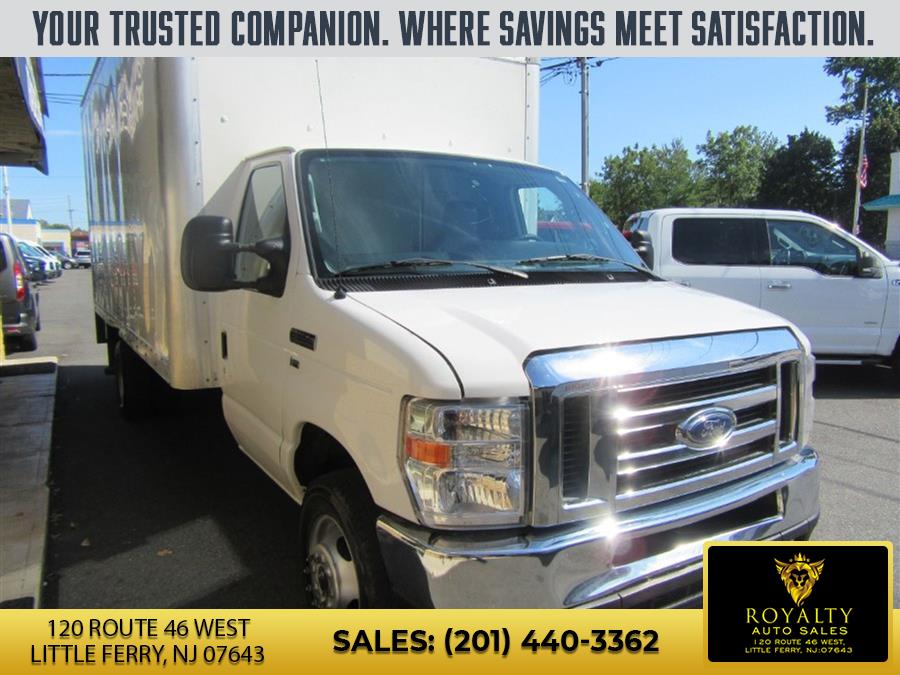 2018 Ford E-Series DRW E-350 Super Duty 176 in WB's photo