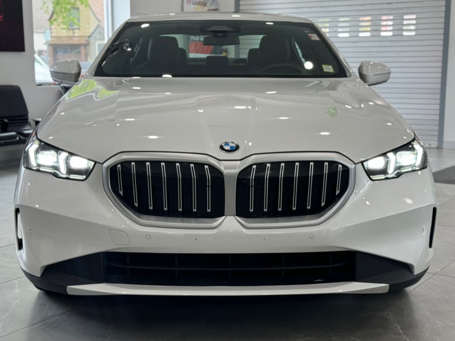 2025 BMW 5 Series 530i xDrive Sedan's photo
