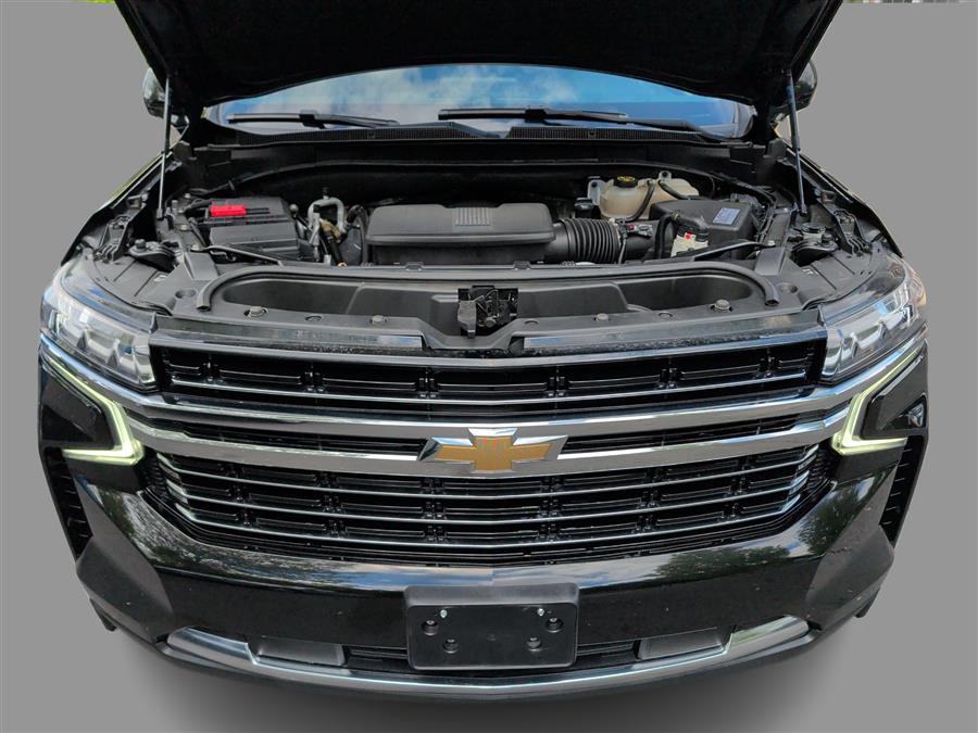 2021 Chevrolet Suburban LT - Photo 10