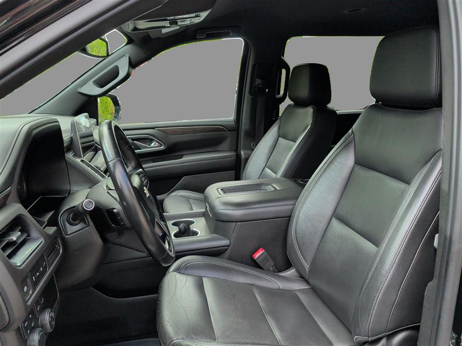 2021 Chevrolet Suburban LT - Photo 8