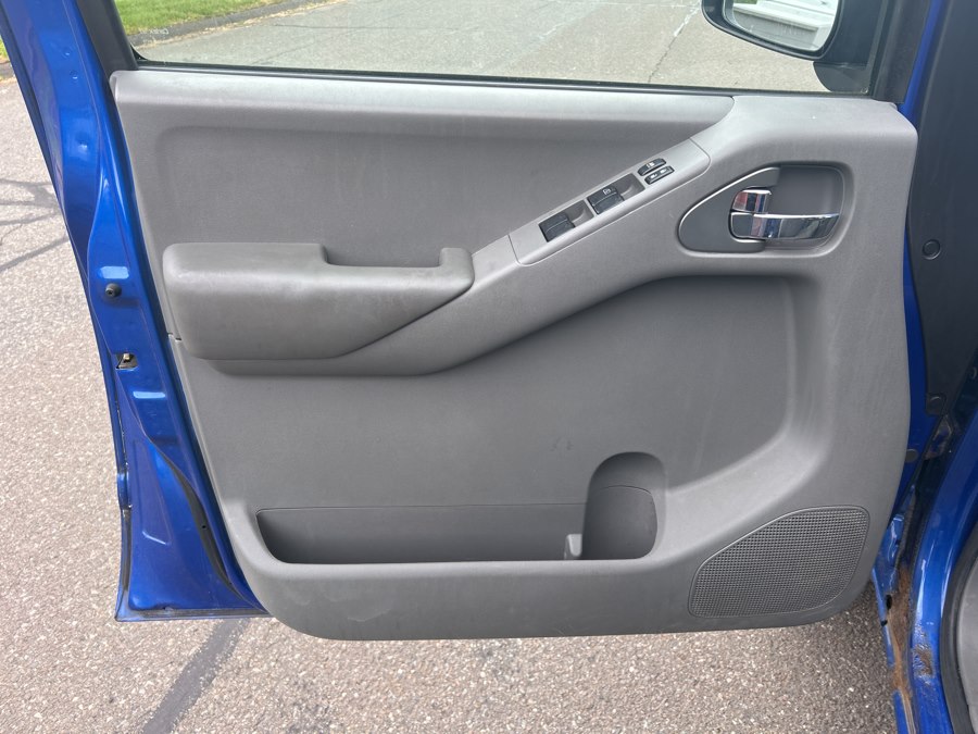 2014 Nissan Frontier SV - Photo 37