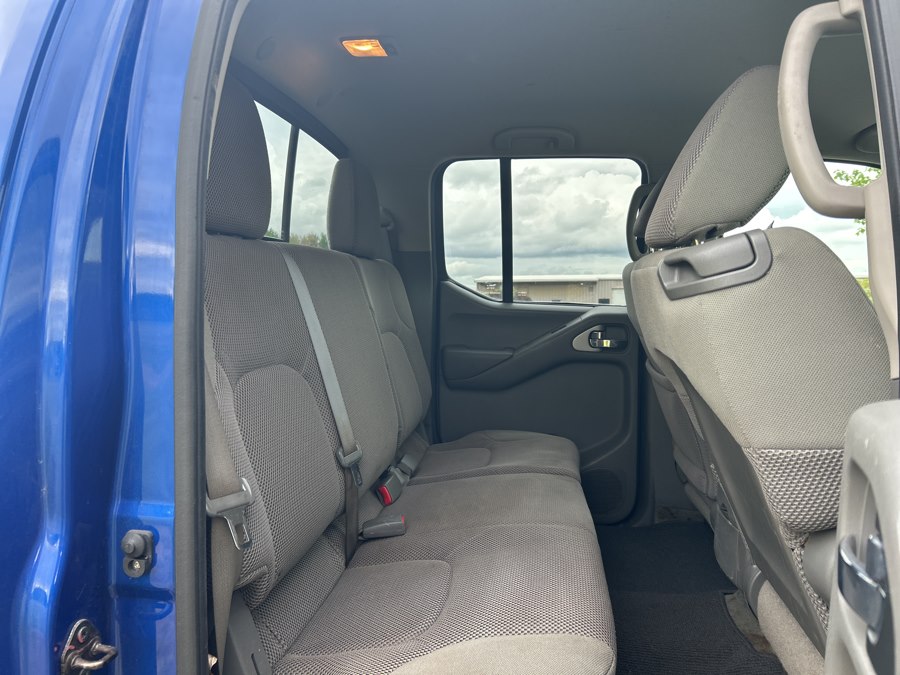 2014 Nissan Frontier SV - Photo 27