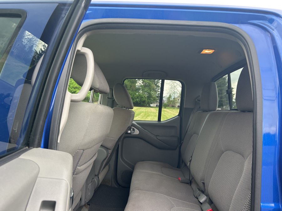 2014 Nissan Frontier SV - Photo 33