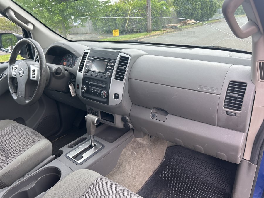 2014 Nissan Frontier SV - Photo 23