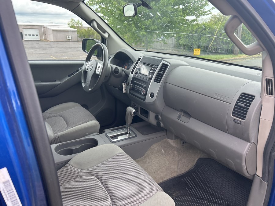 2014 Nissan Frontier SV - Photo 20