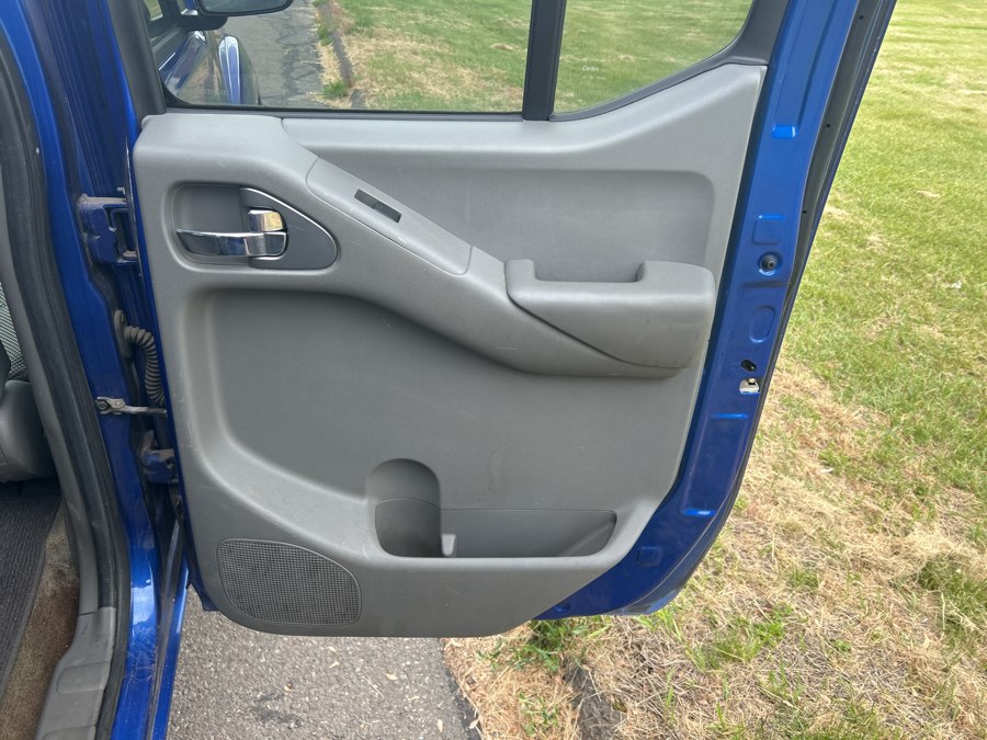 2014 Nissan Frontier SV - Photo 24