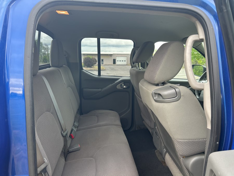 2014 Nissan Frontier SV - Photo 25