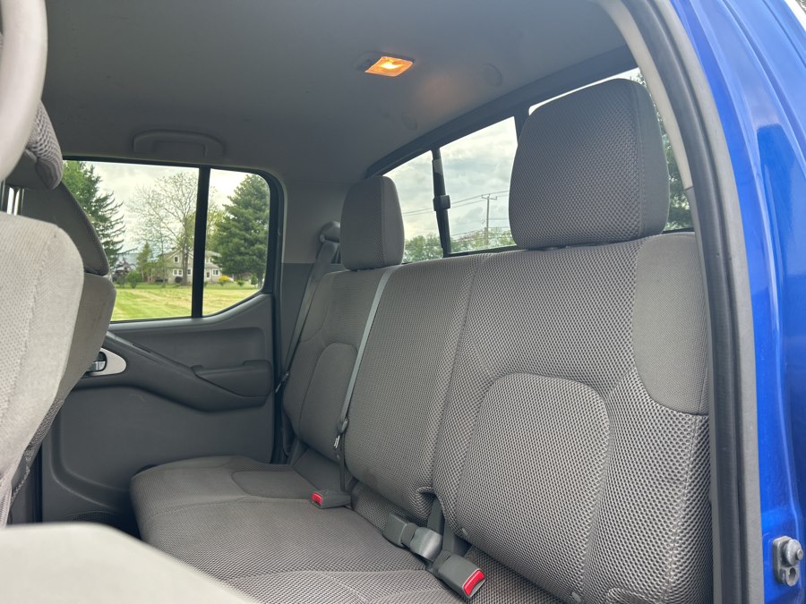 2014 Nissan Frontier SV - Photo 36