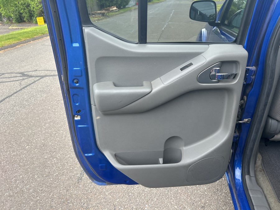2014 Nissan Frontier SV - Photo 32