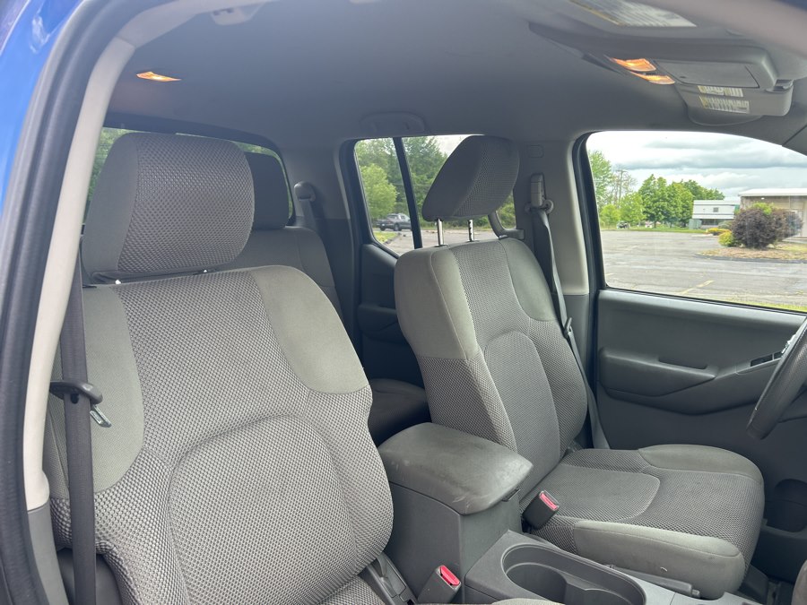2014 Nissan Frontier SV - Photo 22