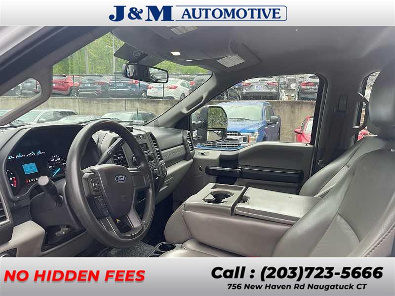 2019 Ford F-250 XL 4x4 Crew Cab 8' Box's photo