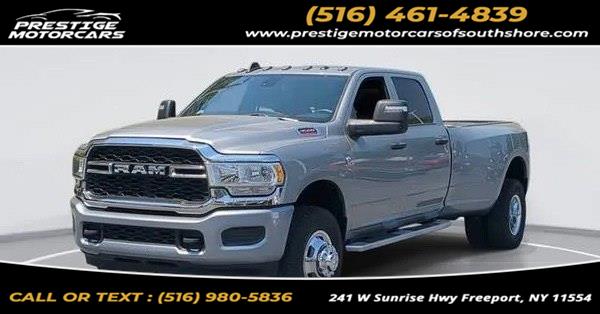 2020 RAM 3500 Laramie 4X4 Crew Cab LWB's photo