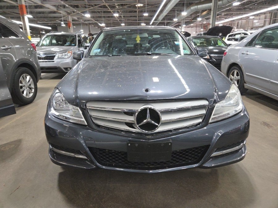 2013 Mercedes-Benz C-Class's photo