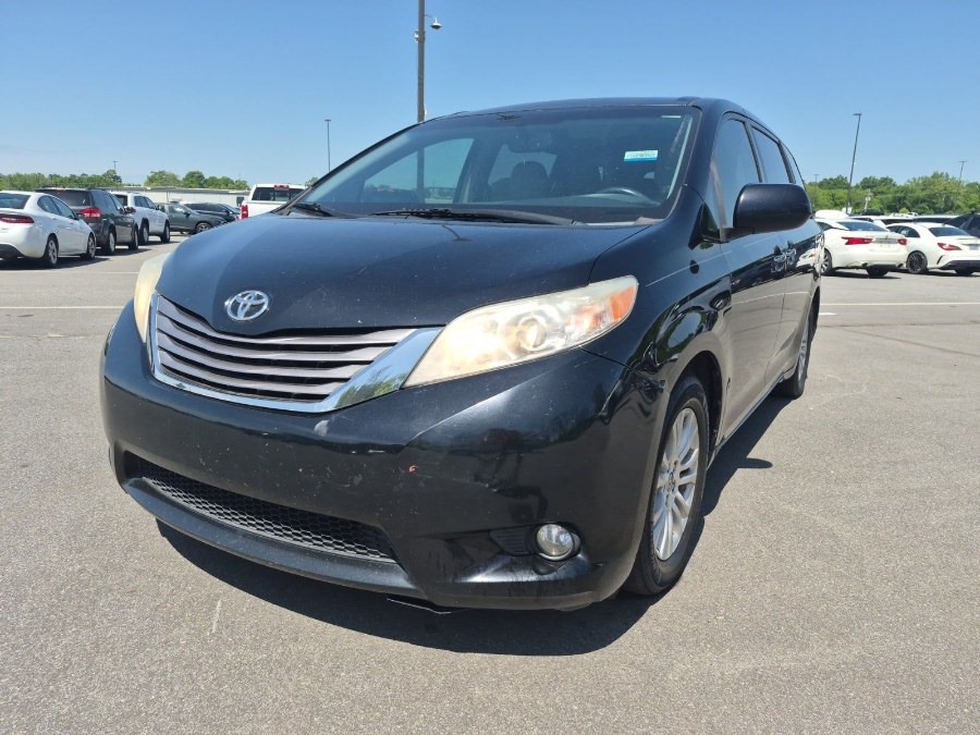 2015 Toyota Sienna's photo