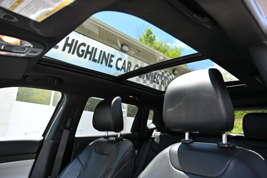 2023 Jeep Compass Limited 4X4's photo
