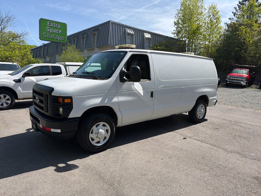 2009 Ford E-Series's photo