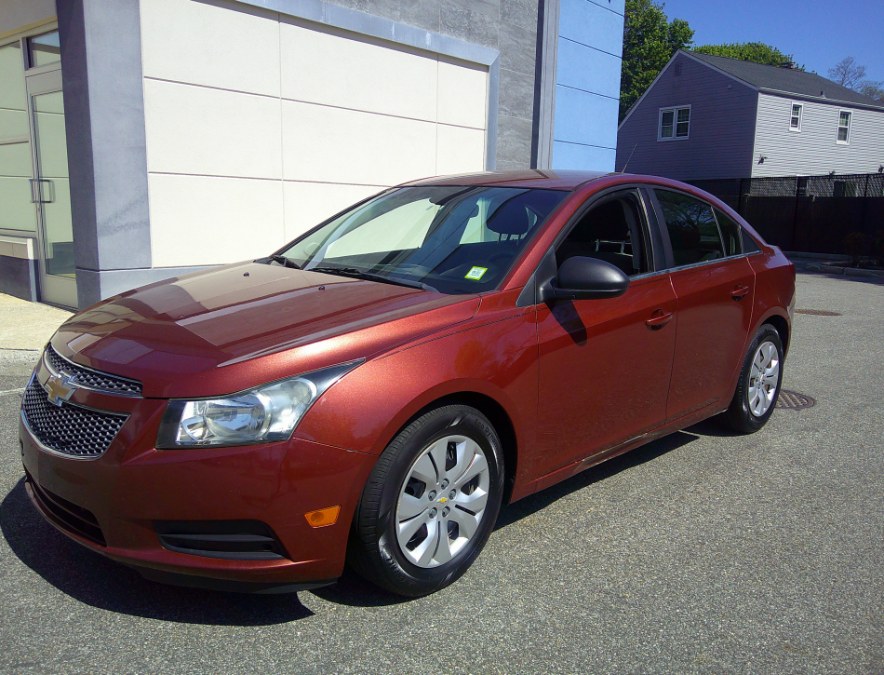 2012 Chevrolet Cruze 4-Door Sedan 2LS's photo