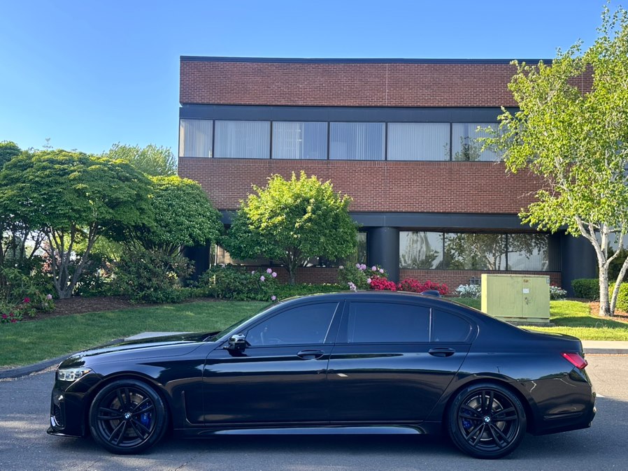 2020 BMW 7 Series 750i xDrive's photo