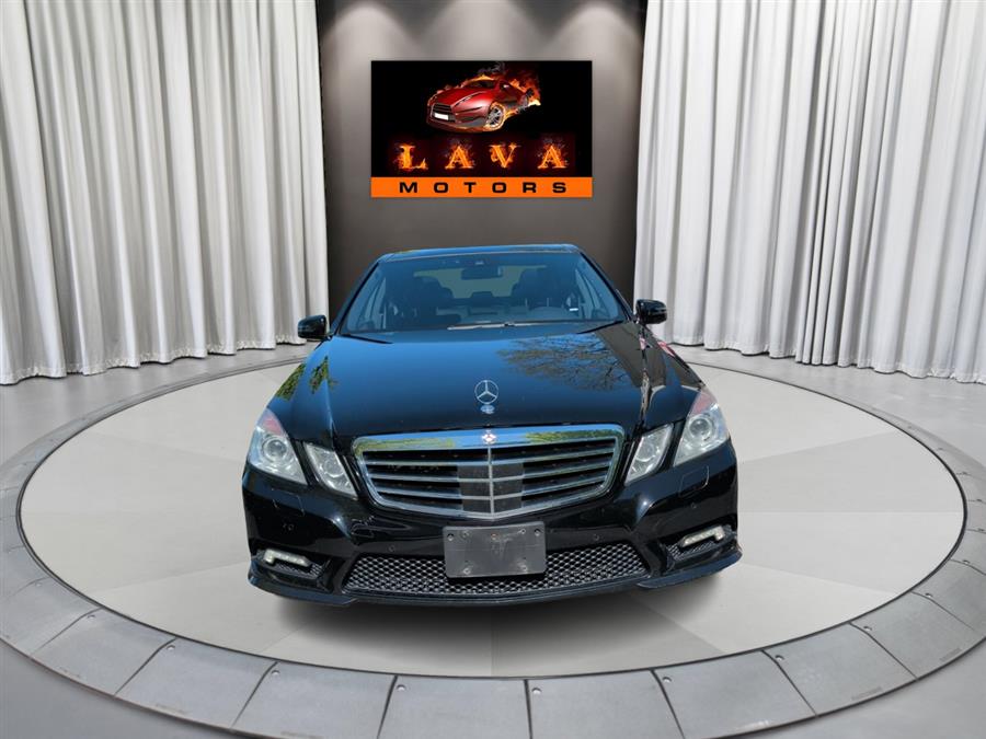 2011 Mercedes-Benz E-Class E550 Luxury 4MATIC's photo