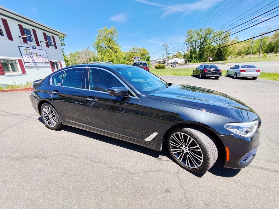 2017 BMW 5 Series 540i xDrive Sedan's photo