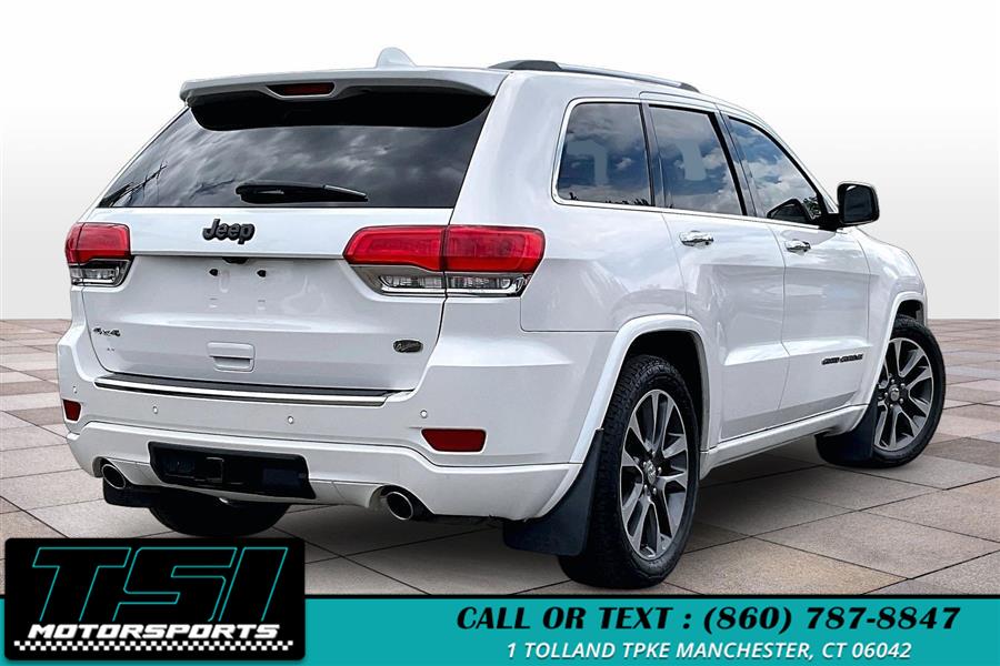 2017 Jeep Grand Cherokee Overland 4WD's photo
