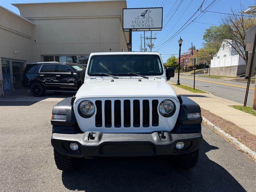 2023 Jeep Wrangler Sport's photo