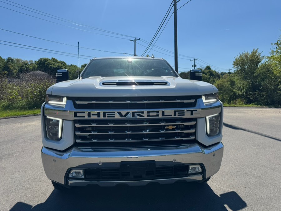 2022 Chevrolet Silverado HD's photo
