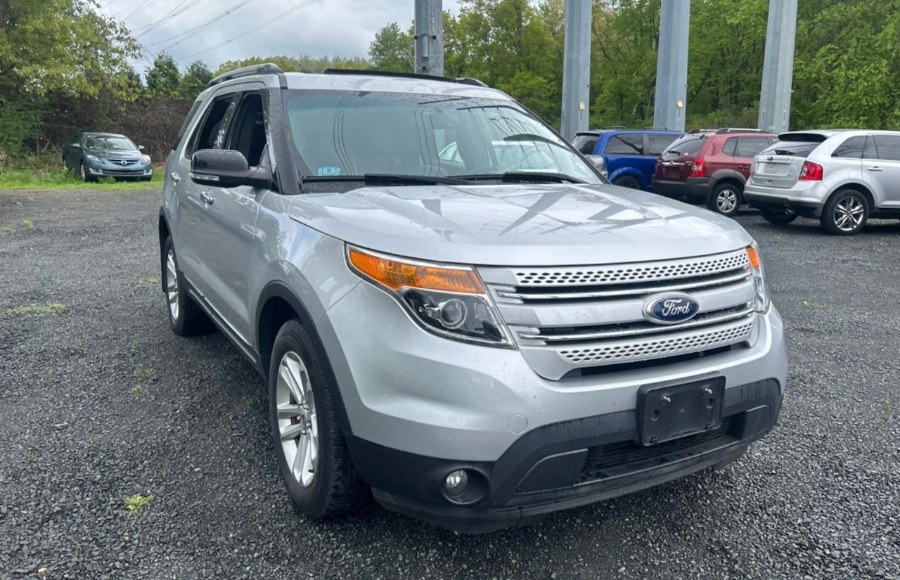 2015 Ford Explorer XLT 4x4's photo
