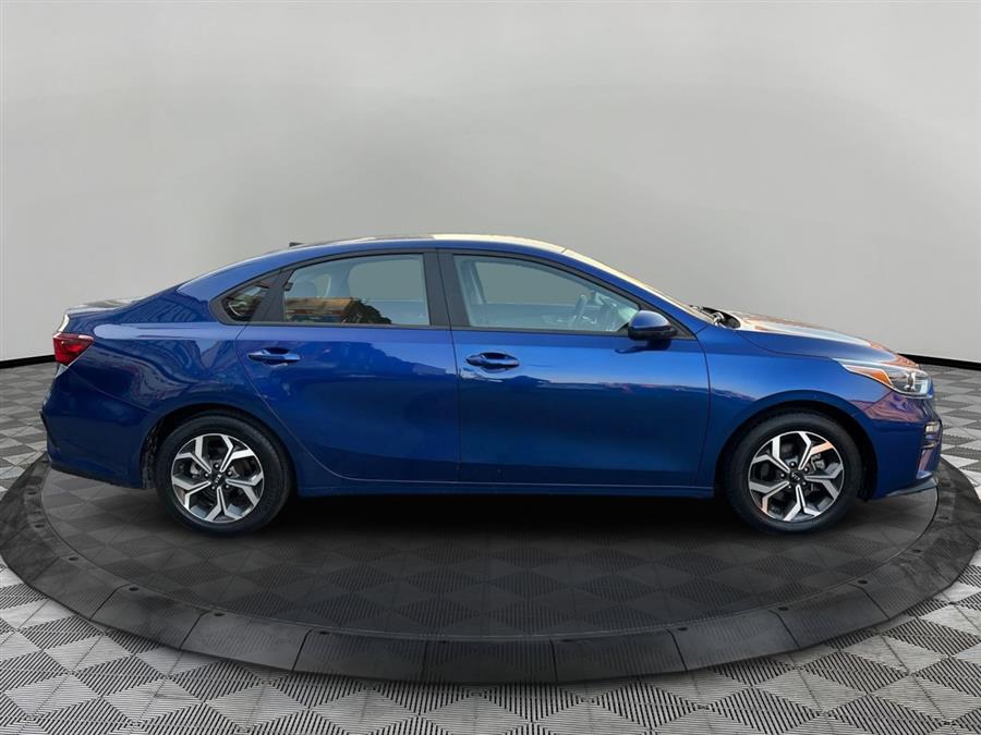 2021 Kia Forte LXS AT's photo