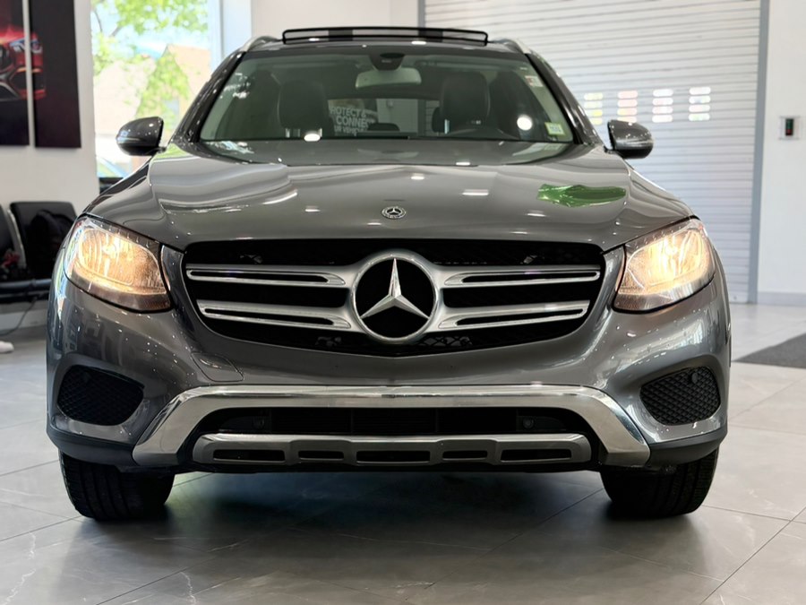 2018 Mercedes-Benz GLC GLC300 4MATIC's photo