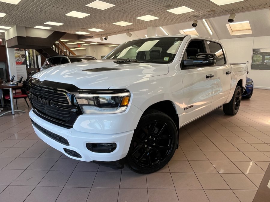 2023 RAM 1500 Laramie 4x4 Crew Cab 5'7's photo