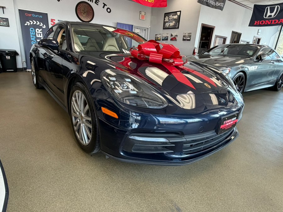 2018 Porsche Panamera 4's photo
