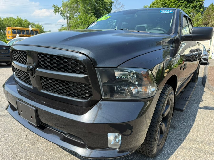2016 RAM 1500 Express 4x4 Quad Cab 6'4's photo