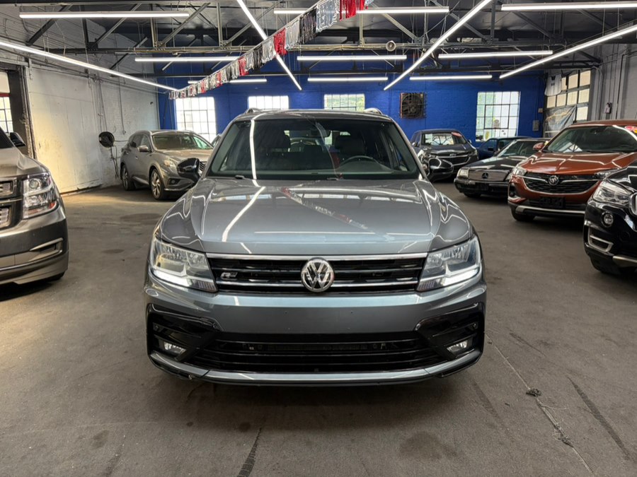 2019 Volkswagen Tiguan 2.0T SEL R-Line 4Motion's photo