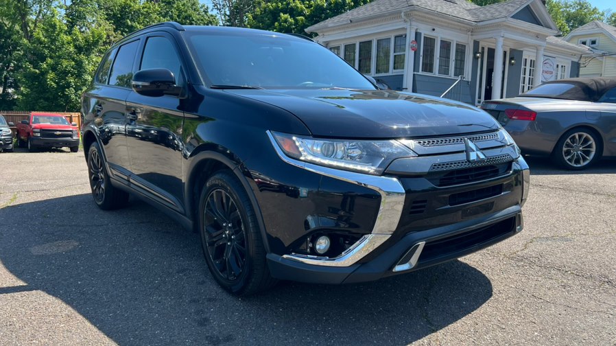 2019 Mitsubishi Outlander LE FWD's photo