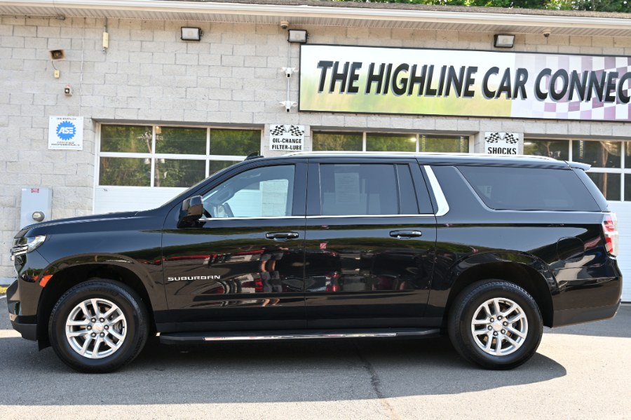 2024 Chevrolet Suburban 4WD 1500 LT's photo