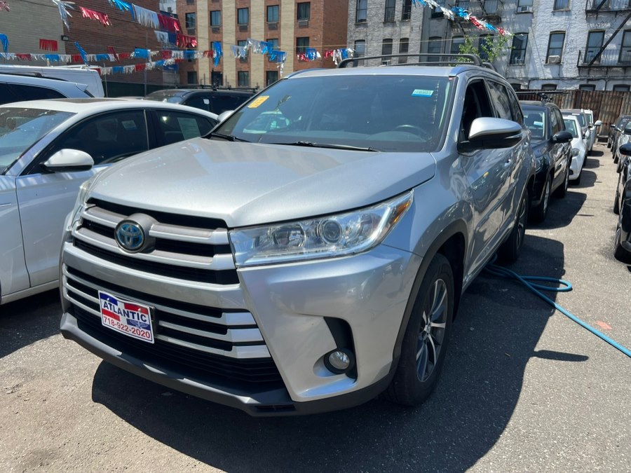 2017 Toyota Highlander XLE Hybrid 4x4's photo