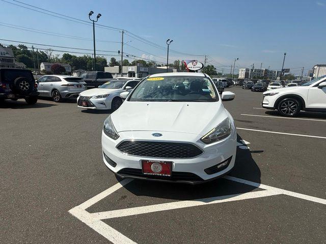 2016 Ford Focus 5 Door Hatch SE's photo