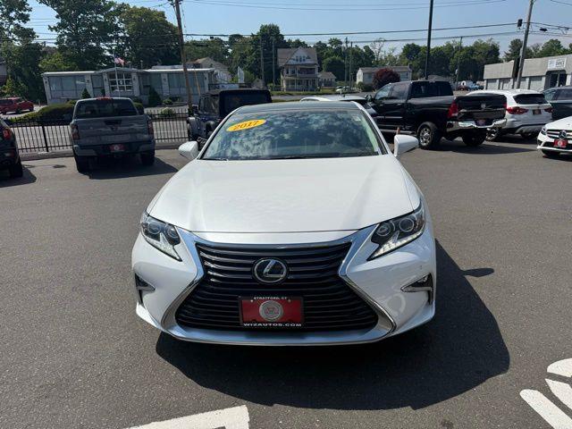 2017 Lexus ES 350 350's photo